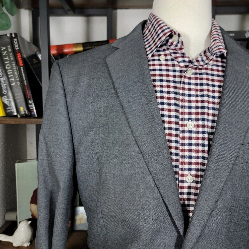 Joseph Abboud Men's Sport Coat Two Button Gray Zignone‎ Biella 110s Wool 42L